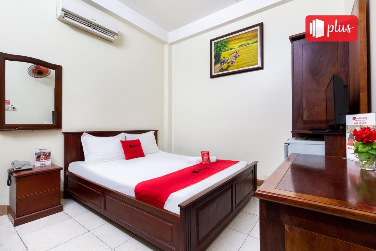 Khách sạn Reddoorz Phuong Nam Near Nga Tu Binh Thai 2*