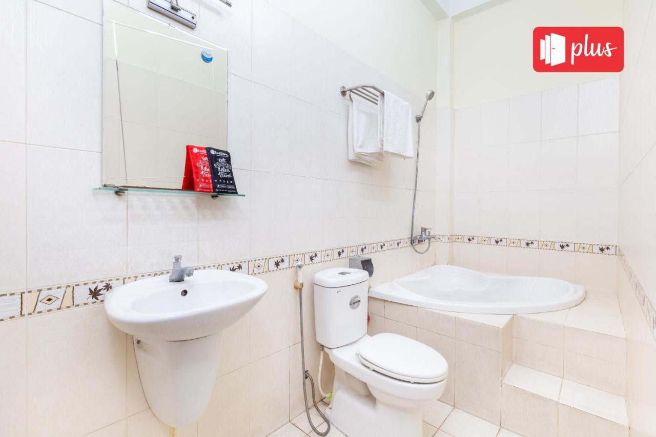 Reddoorz Phuong Nam Near Nga Tu Binh Thai Khách sạn TP. Hồ Chí Minh