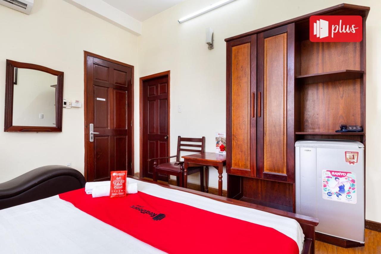 Reddoorz Phuong Nam Near Nga Tu Binh Thai Khách sạn 2*