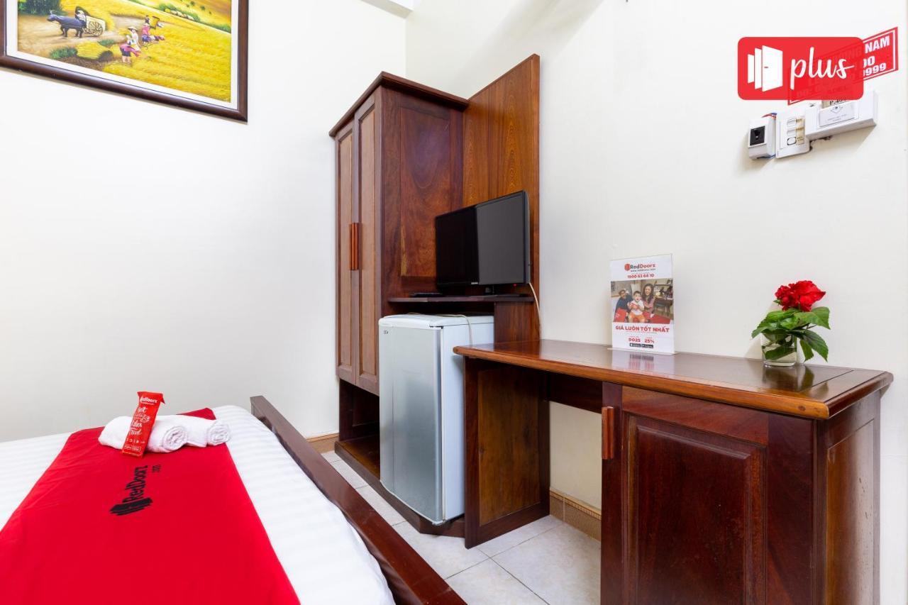 Reddoorz Phuong Nam Near Nga Tu Binh Thai Khách sạn TP. Hồ Chí Minh
