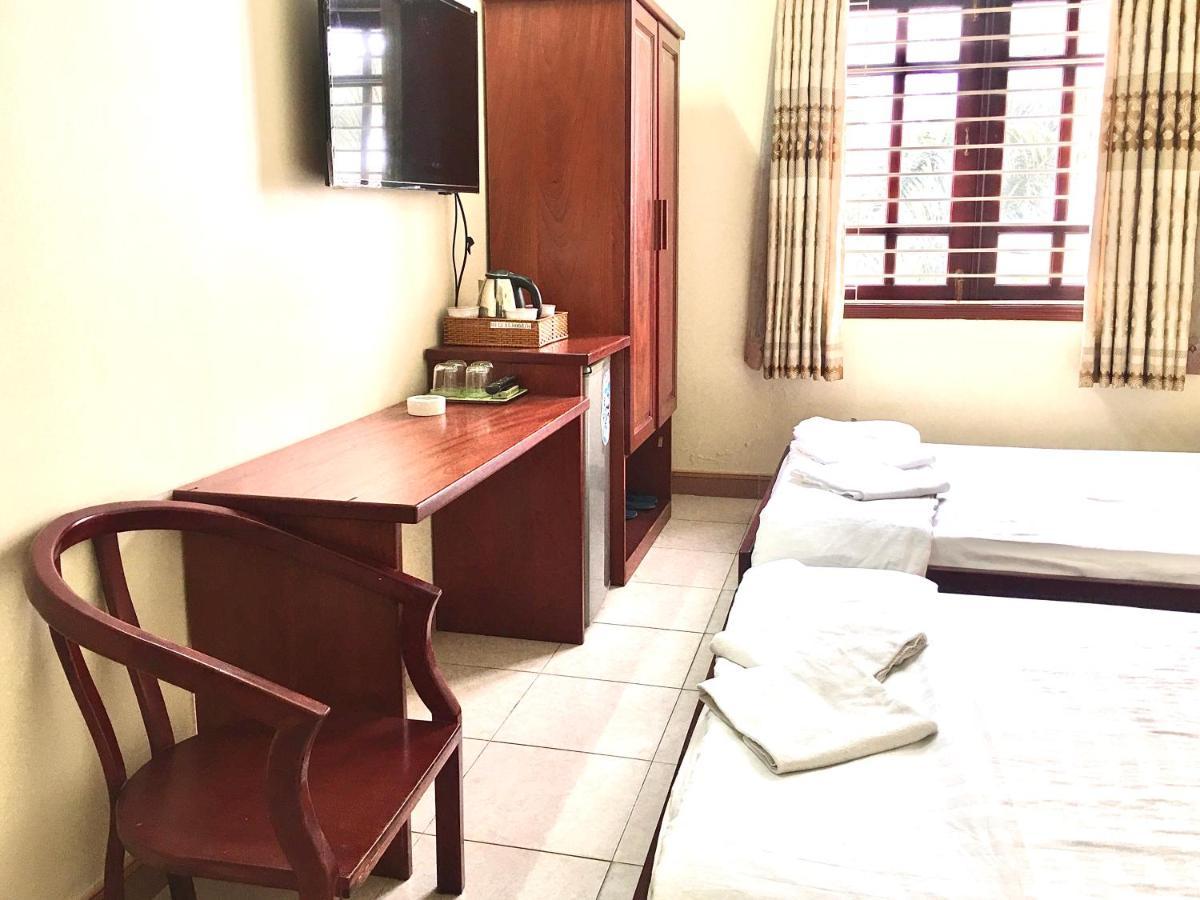 Reddoorz Phuong Nam Near Nga Tu Binh Thai Khách sạn 2*